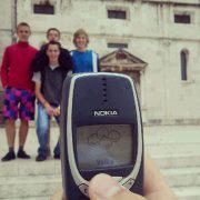 Nokia_3310_with_camera.jpg